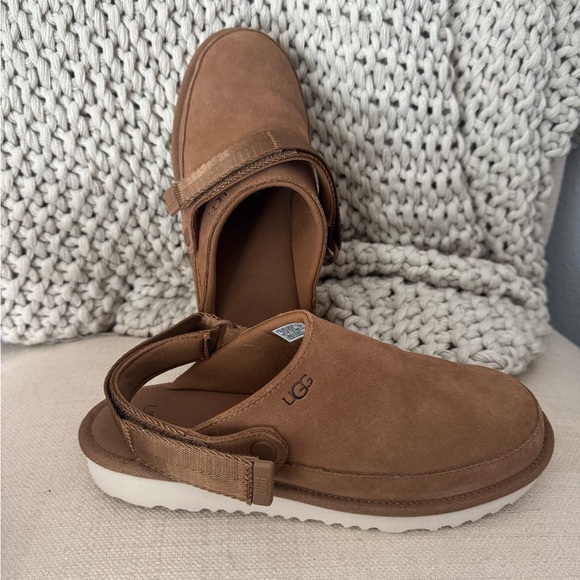 UGG Shoes - UGG Goldenstar Clogs (38)